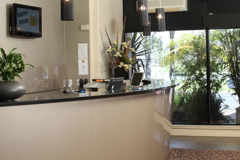 Berri Hotel - Accommodation Redcliffe 20