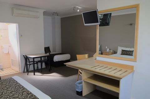 Berri Hotel - Accommodation Redcliffe 24