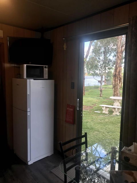 Murray Bridge Riverview Cabin - Accommodation Redcliffe 3