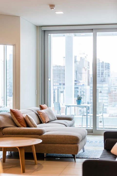 Stylish And Comfortable, Views Over Gouger St! - Accommodation Redcliffe 3
