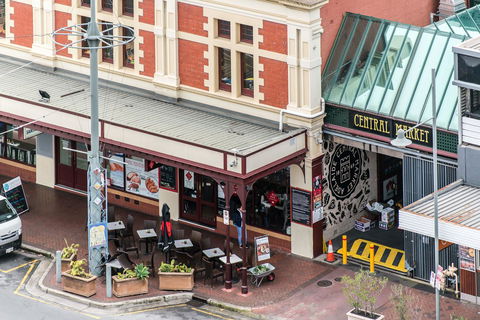 Stylish And Comfortable, Views Over Gouger St! - Accommodation Redcliffe 17