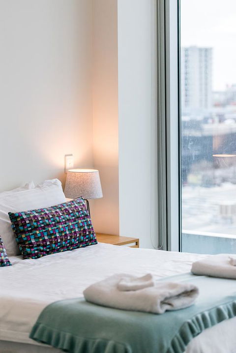 Stylish And Comfortable, Views Over Gouger St! - Accommodation Redcliffe 10