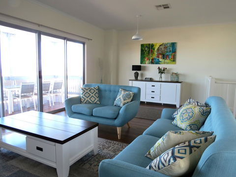 38 Wright Tce Encounter Bay - Accommodation Redcliffe 13