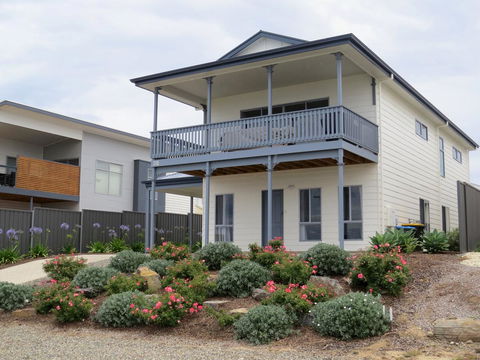 38 Wright Tce Encounter Bay - Accommodation Redcliffe 1