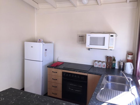 Clare Valley Cabins - Accommodation Redcliffe 23