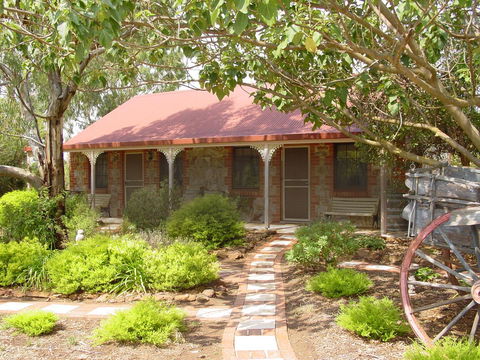 Langmeil Cottages - Accommodation Redcliffe 9