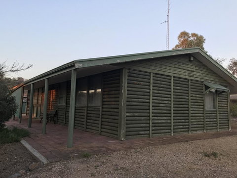 Shangri La Moonta Bay - Accommodation Redcliffe 3