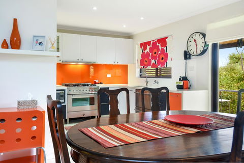 Red Door - Accommodation Redcliffe 2