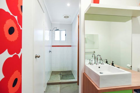 Red Door - Accommodation Redcliffe 11