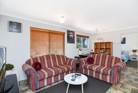 Casa Capri - Aldinga Beach - C21 SouthCoast Holidays - Accommodation Redcliffe 2