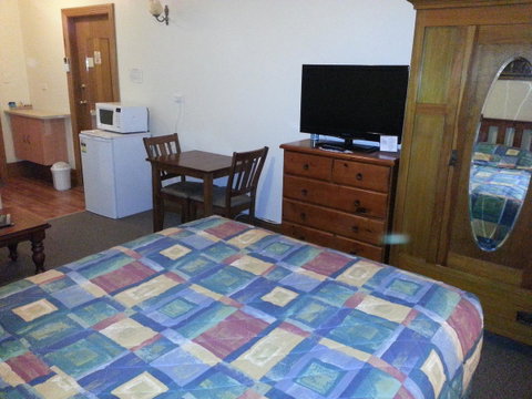 Sonbern Lodge Motel - Accommodation Redcliffe 23
