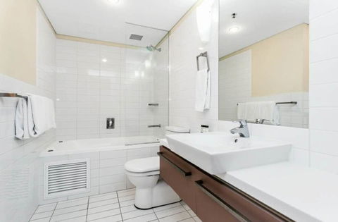Oaks Horizon+city View+free Parking - Accommodation Redcliffe 12