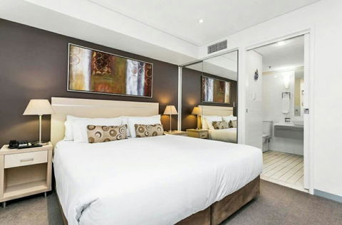 Oaks Horizon+city View+free Parking - Accommodation Redcliffe 4