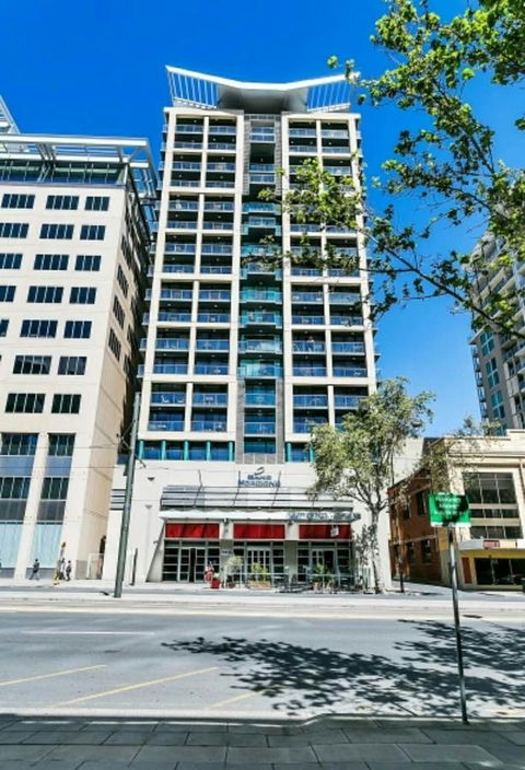 Oaks Horizon+city View+free Parking - Accommodation Redcliffe 0