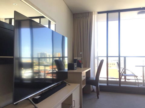Oaks Horizon+city View+free Parking - Accommodation Redcliffe 6