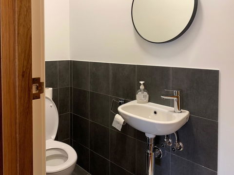 Seacroft - Accommodation Redcliffe 15