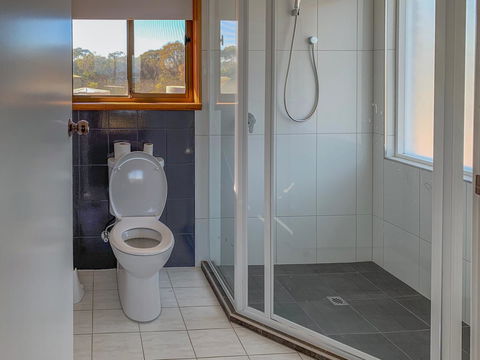 Seacroft - Accommodation Redcliffe 14