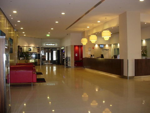 Pier 216 - Accommodation Redcliffe 17