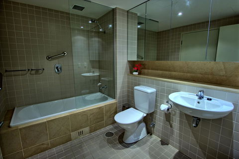 Pier 216 - Accommodation Redcliffe 10