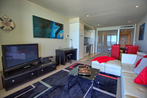 Pier 216 - Accommodation Redcliffe 2