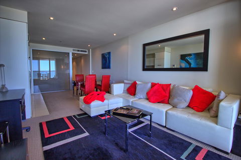 Pier 216 - Accommodation Redcliffe 3