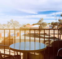 Desert Cave Hotel - Accommodation Redcliffe
