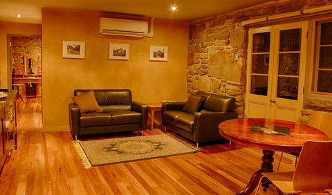1860 Wine Country Cottages - Accommodation Redcliffe 23