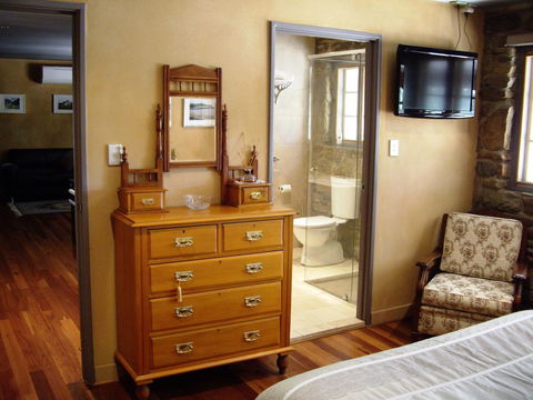 1860 Wine Country Cottages - Accommodation Redcliffe 15