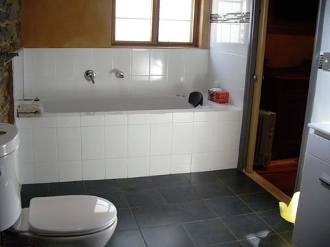 1860 Wine Country Cottages - Accommodation Redcliffe 18