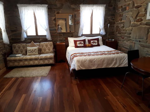 1860 Wine Country Cottages - Accommodation Redcliffe 1