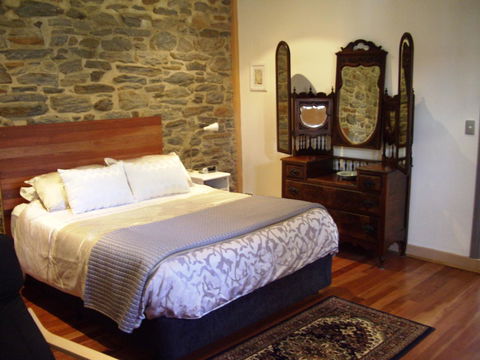 1860 Wine Country Cottages - Accommodation Redcliffe 4