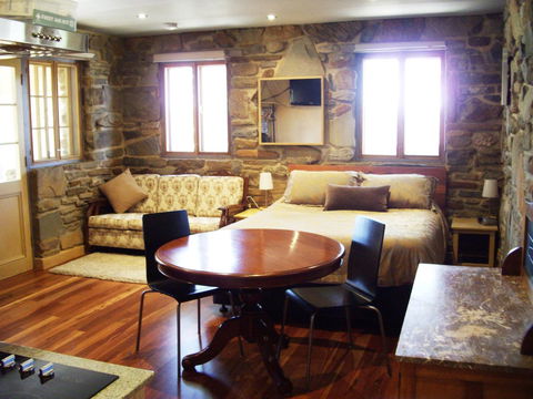 1860 Wine Country Cottages - Accommodation Redcliffe 10