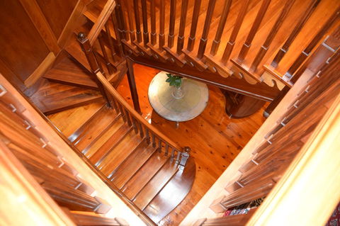 Grand Bluestone Mansion - Accommodation Redcliffe 21
