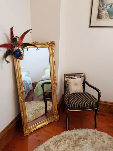 Grand Bluestone Mansion - Accommodation Redcliffe 13