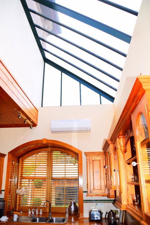 Grand Bluestone Mansion - Accommodation Redcliffe 11
