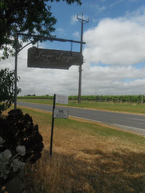 Linger Longer Vineyard - Accommodation Redcliffe 19