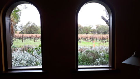 Linger Longer Vineyard - Accommodation Redcliffe 6