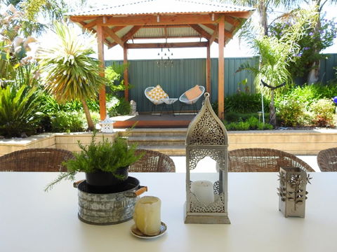 Sanctuary In The Valley - Accommodation Redcliffe 25