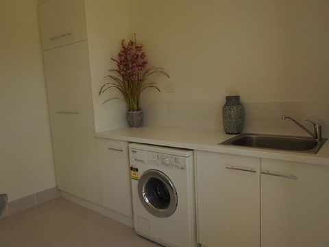 Sanctuary In The Valley - Accommodation Redcliffe 22