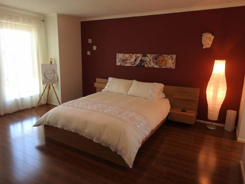 Sanctuary In The Valley - Accommodation Redcliffe 6