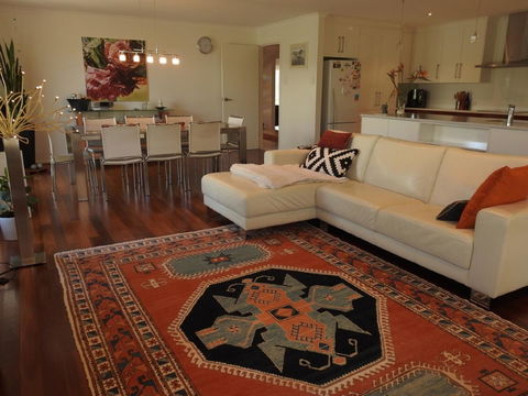 Sanctuary In The Valley - Accommodation Redcliffe 20