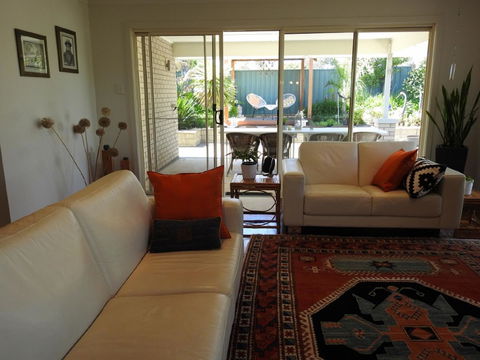 Sanctuary In The Valley - Accommodation Redcliffe 18