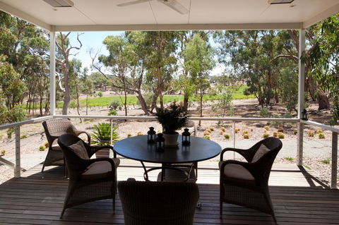 Thorn Park By The Vines - Accommodation Redcliffe 2