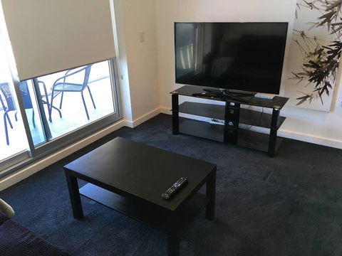 Luxury City Apt With Pool, Gym, Spa, Netflix - Accommodation Redcliffe 21
