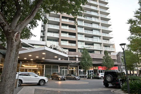 Luxury City Apt With Pool, Gym, Spa, Netflix - Accommodation Redcliffe 16