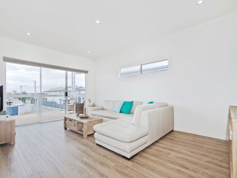 Seas The Day - Accommodation Redcliffe 3