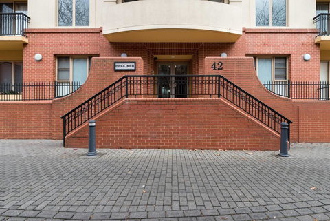 One Bedroom In Adelaideâ€™s East End FREE WIFI*Netflix*Parking - Accommodation Redcliffe 13