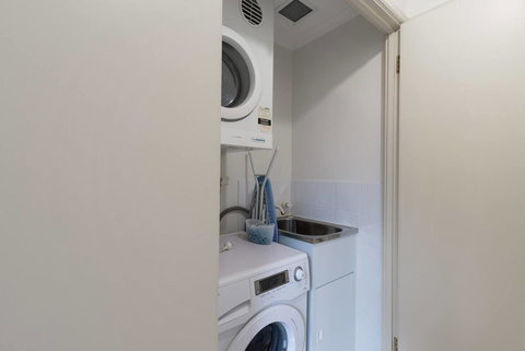 One Bedroom In Adelaideâ€™s East End FREE WIFI*Netflix*Parking - Accommodation Redcliffe 15