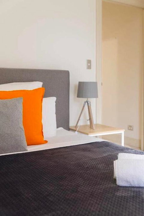 One Bedroom In Adelaideâ€™s East End FREE WIFI*Netflix*Parking - Accommodation Redcliffe 1