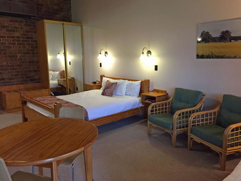 Coonawarra Place Motor Inn - Accommodation Redcliffe 27